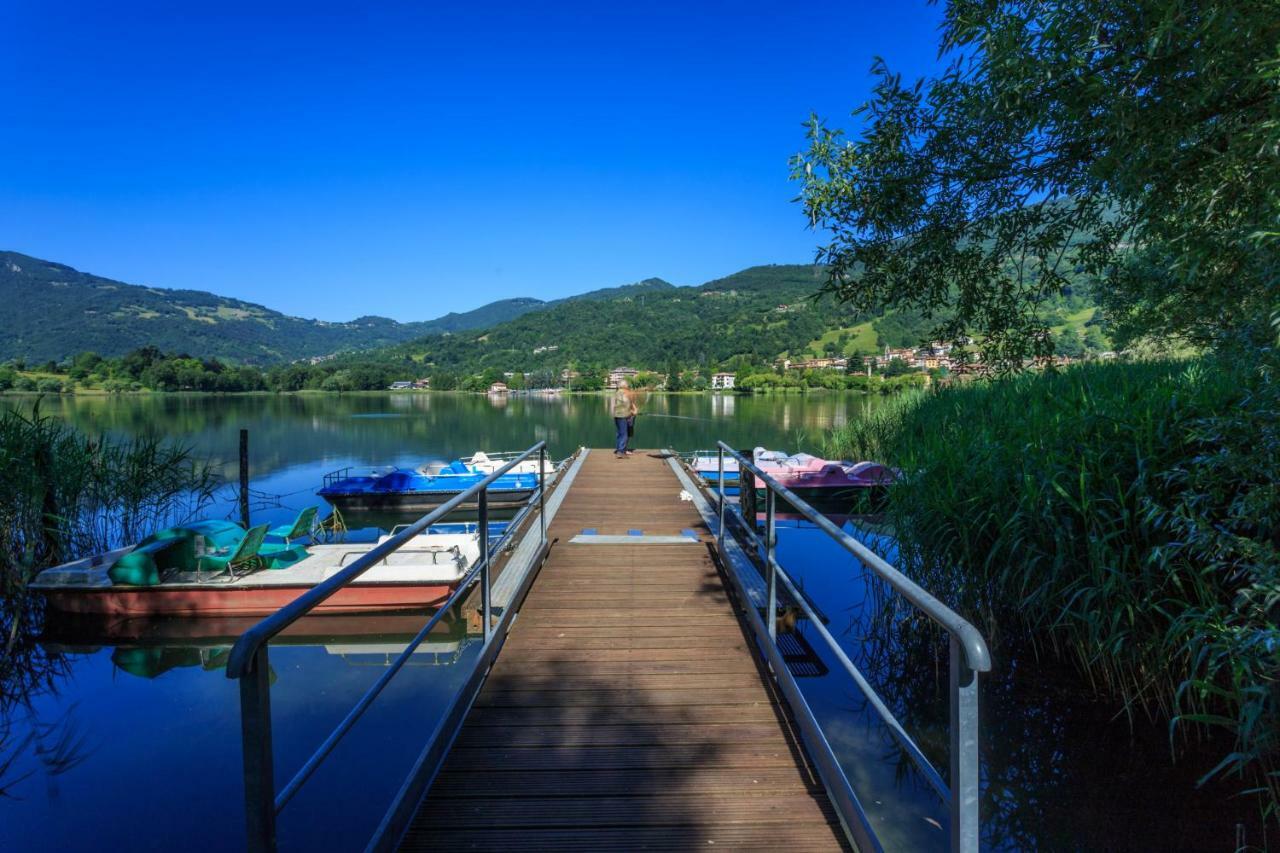 Casa Vacanza Residence Lago Di Endine Monasterolo del Castello 外观 照片